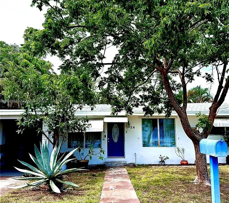 24 SW 12th Street, Dania Beach FL 33004