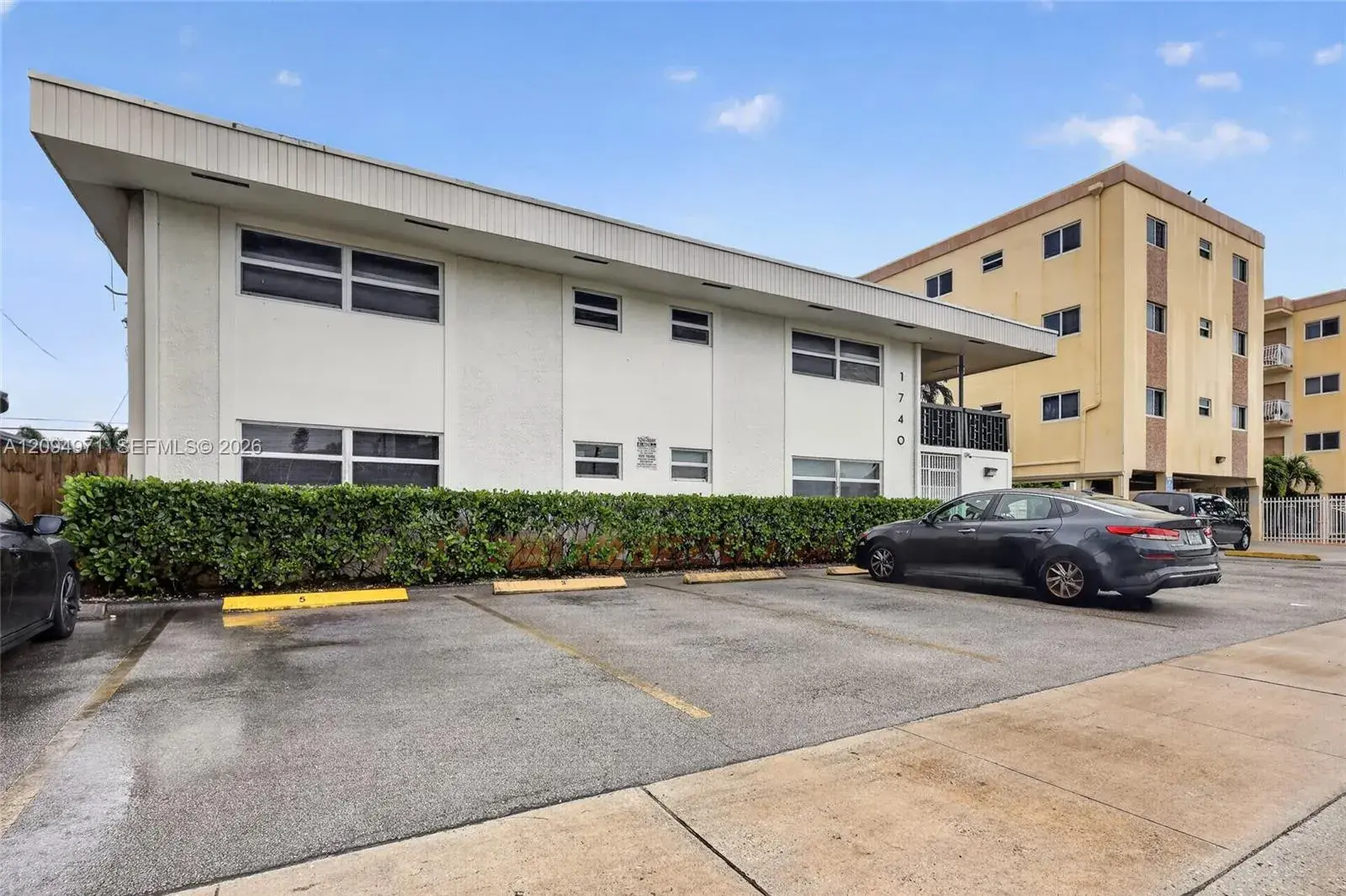 1 bedroom 1 bath Residential Lease for rent at 1740 Funston ST # 8, Hollywood FL 33020
