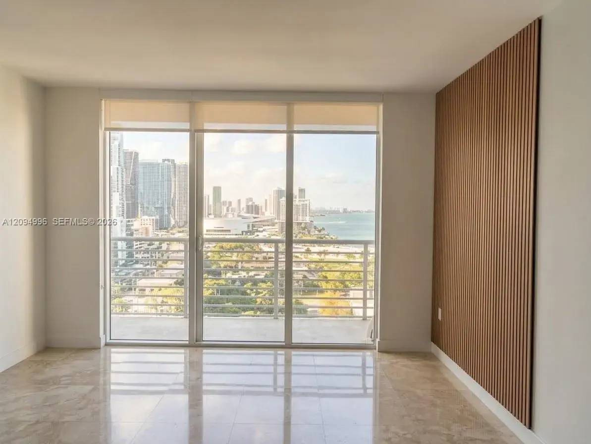 325 S Biscayne Blvd # 2722, Miami FL 33131