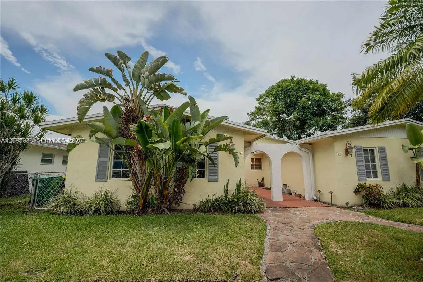 3 bedroom 2 bath Residential Lease for rent at 2403 SW 58th Mnr # 1, Fort Lauderdale FL 33312