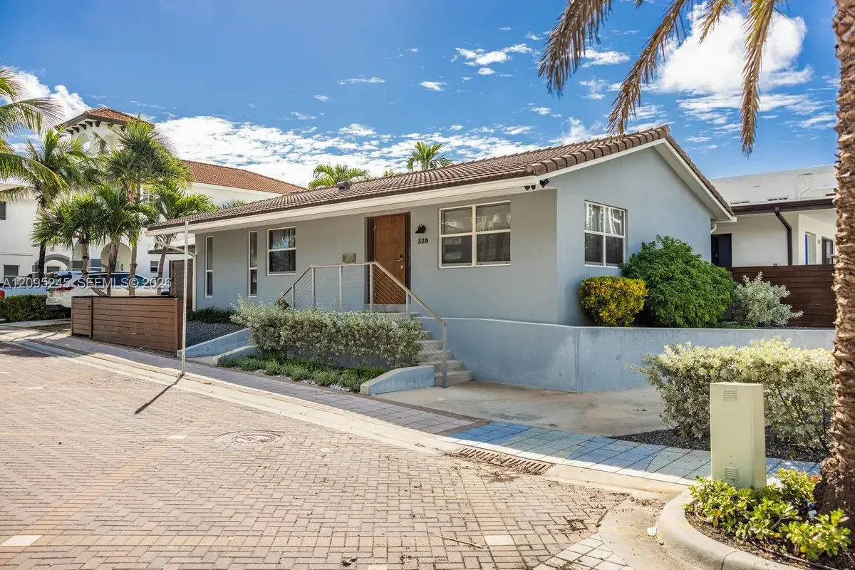 328 Missouri St, Hollywood FL 33019