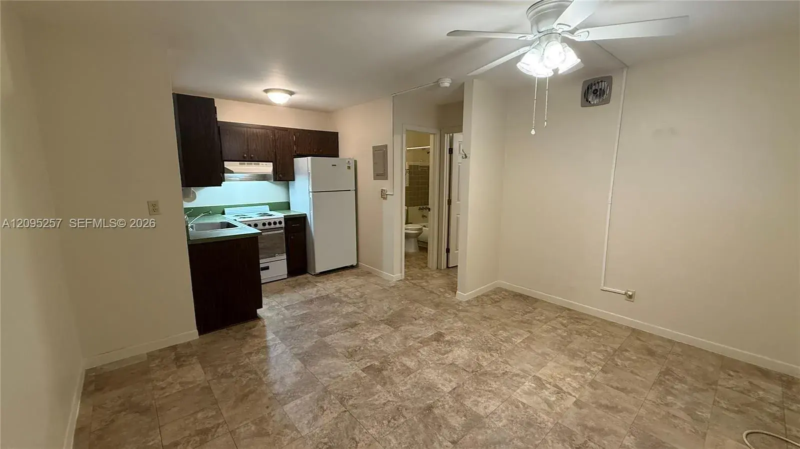 2400 SW 42nd Ave # 6, Fort Lauderdale FL 33317