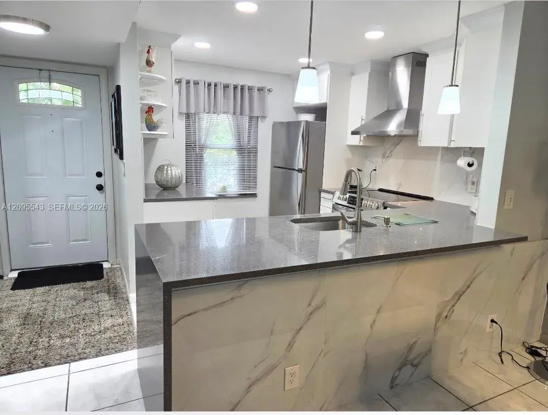 2 bedroom 2 bath Residential for sale at 7205 NW 4th Pl # 106, Margate FL 33063