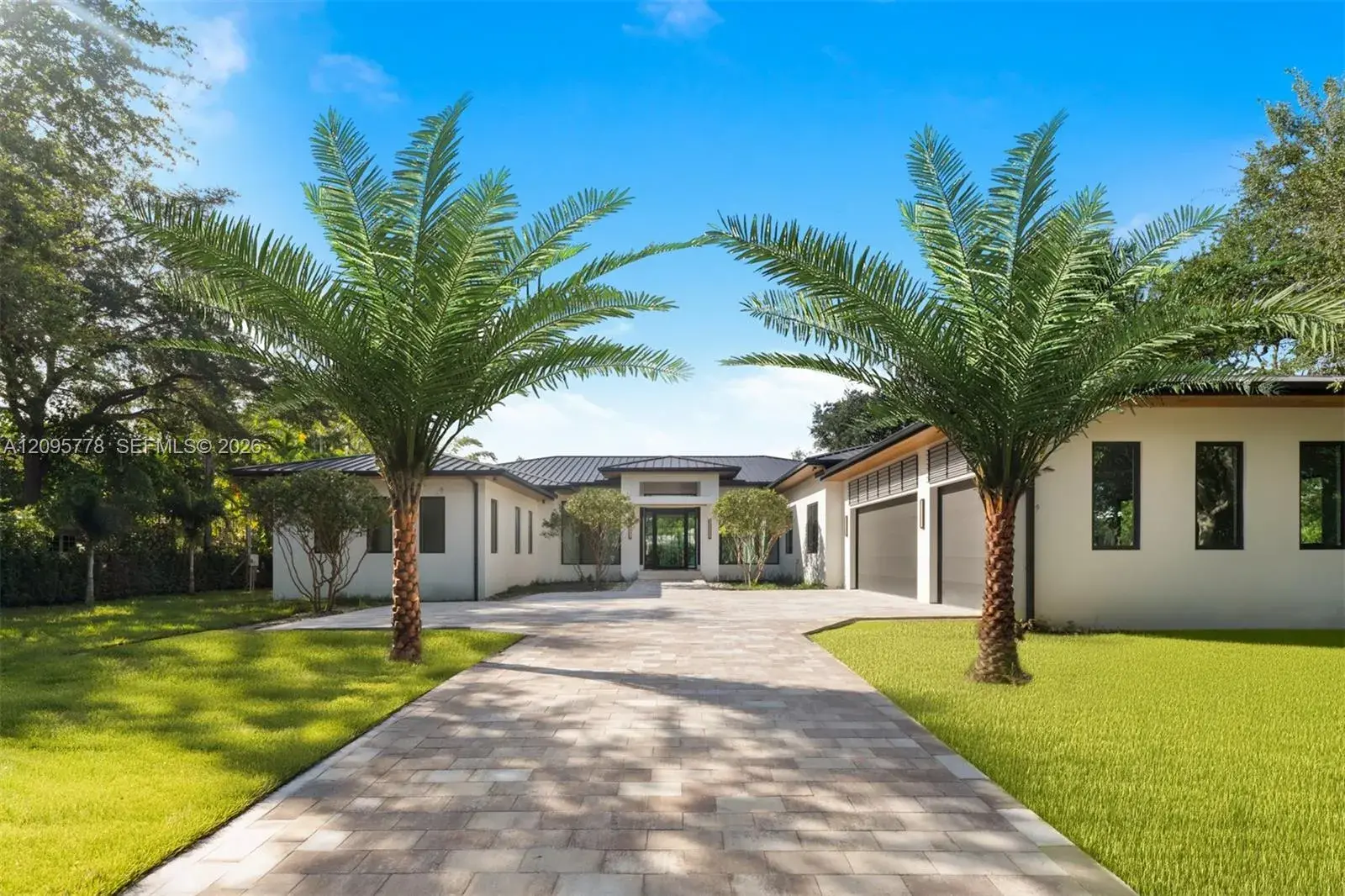 7 bedroom 8 bath Residential for sale at 6600 SW 116th St, Pinecrest FL 33156