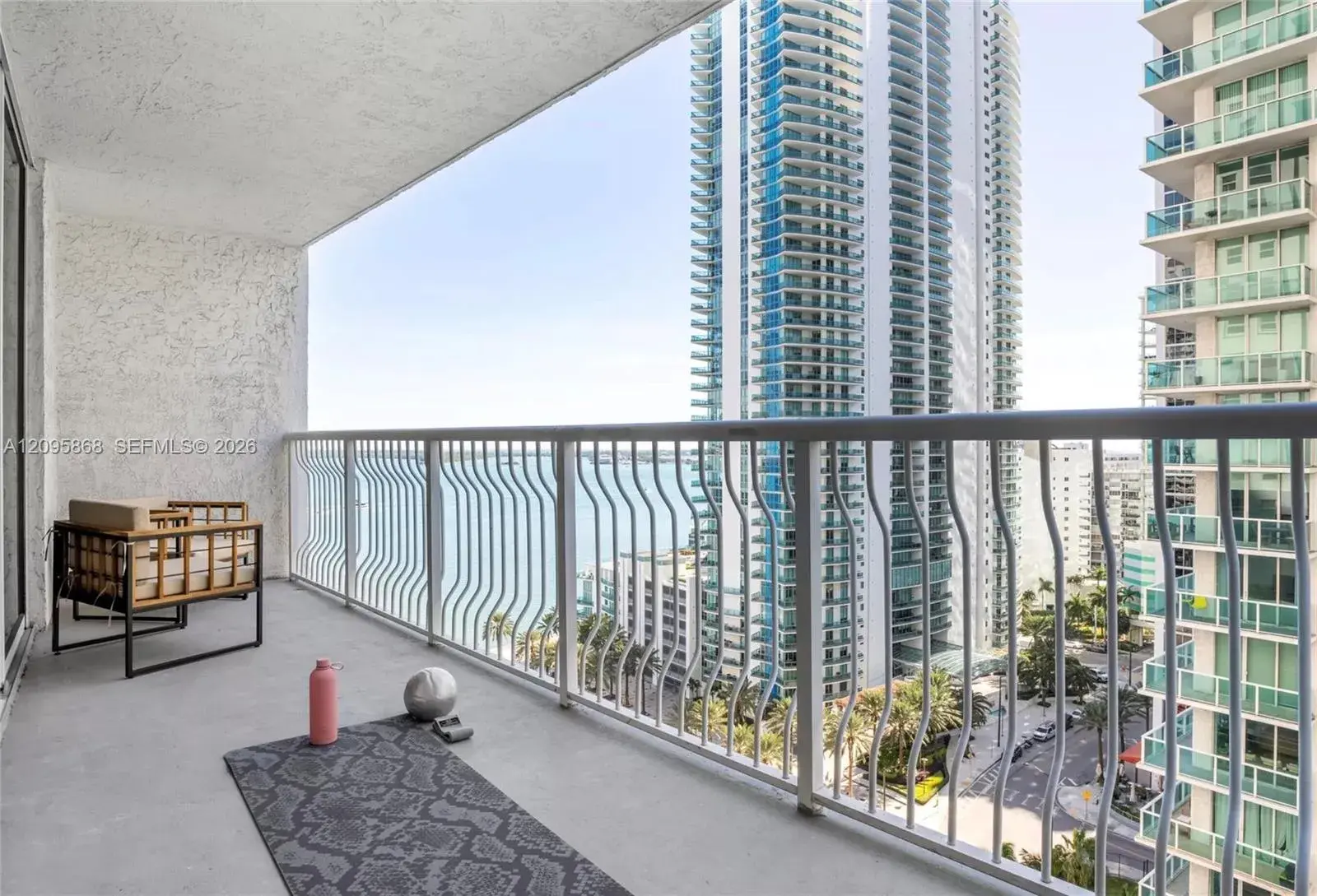 1200 Brickell Bay Dr # 1805, Miami FL 33131