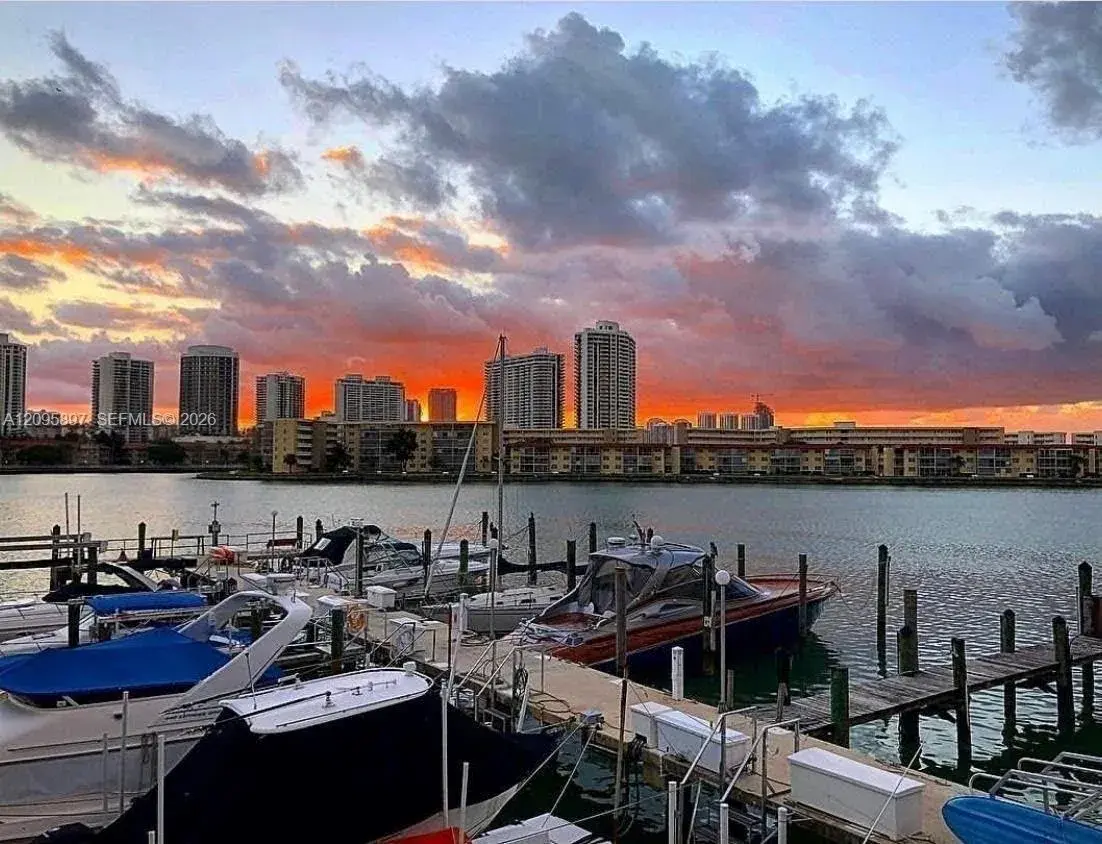2 bedroom 2 bath Residential Lease for rent at 18031 Biscayne Blvd # 1901, Aventura FL 33160