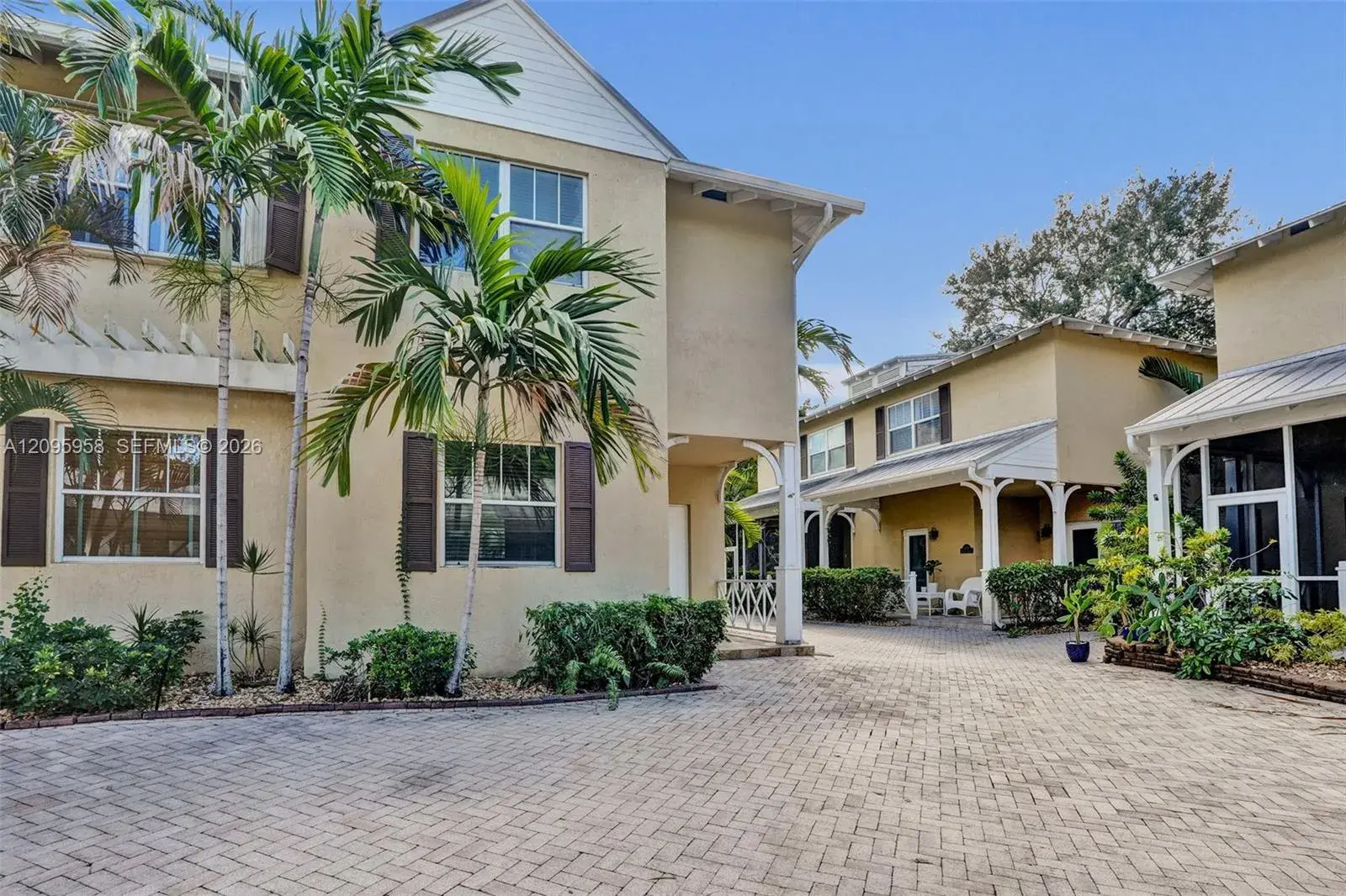 2 bedroom 2 bath Residential for sale at 1212 W Las Olas Blvd, Fort Lauderdale FL 33312