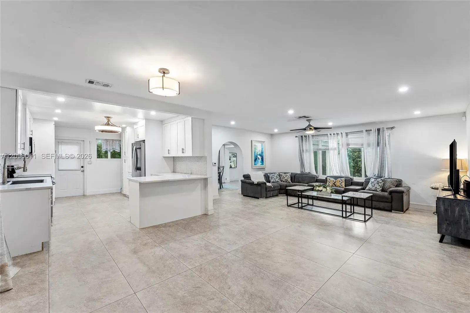 4872 NW 1st Ct, Plantation FL 33317