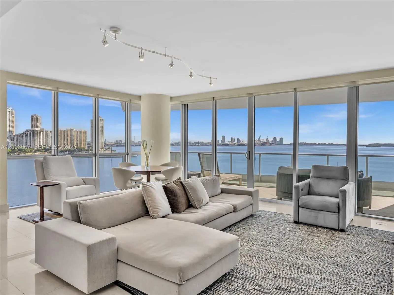 2 bedroom 2 bath Residential for sale at 1331 Brickell Bay Dr # 901, Miami FL 33131