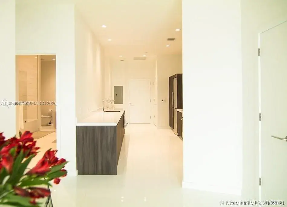 1 bedroom 1 bath Residential for sale at 851 NE 1st Ave # 510, Miami FL 33132