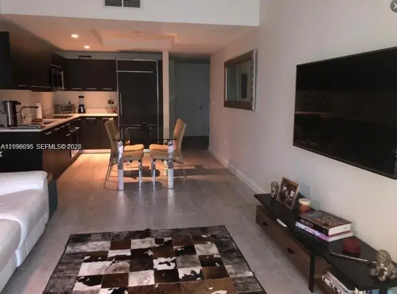 1 bedroom 2 bath Residential for sale at 55 SW 9th St # 1205, Miami FL 33130