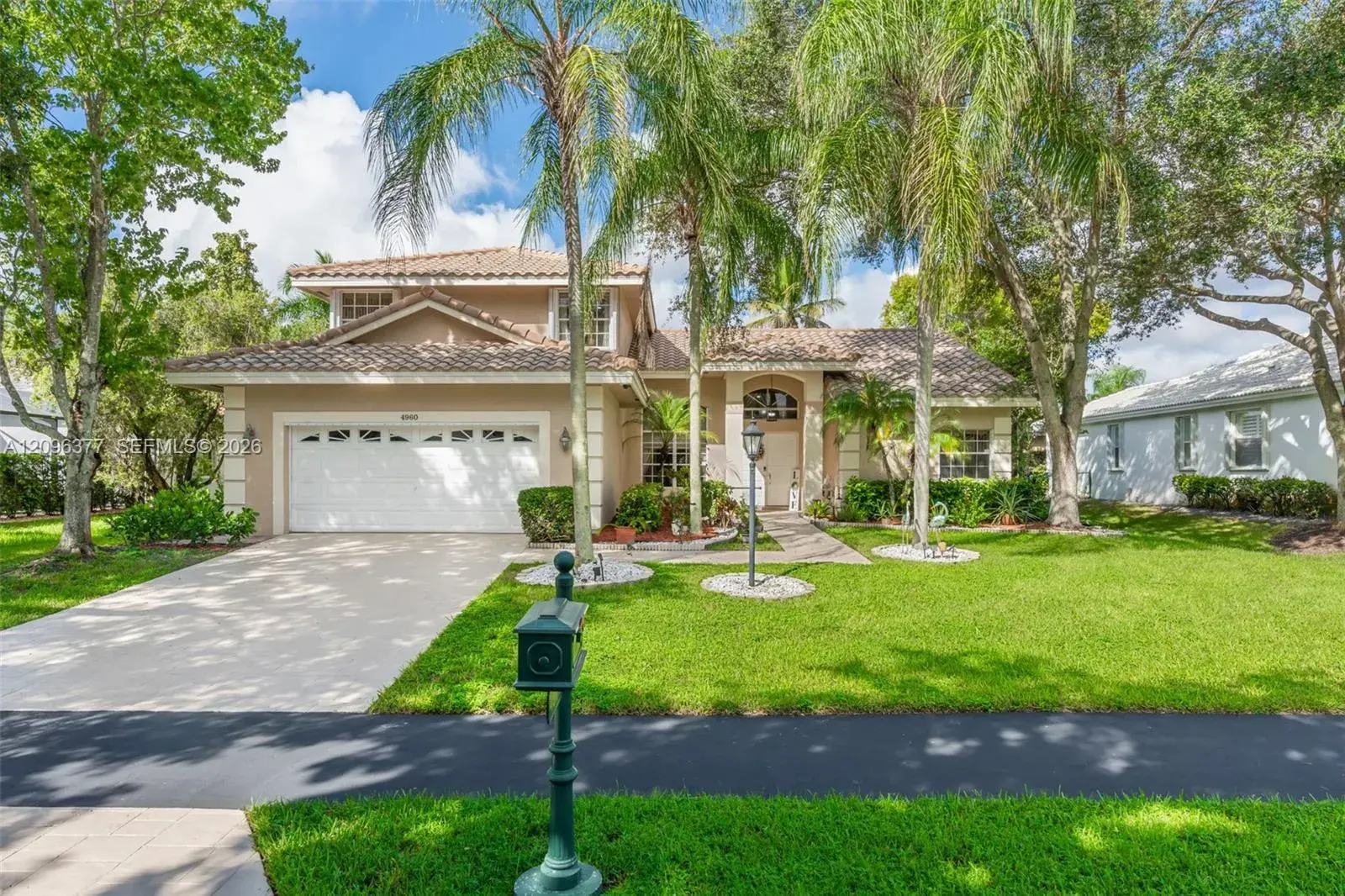 4 bedroom 3 bath Residential for sale at 4960 NW 106th Ave, Coral Springs FL 33076