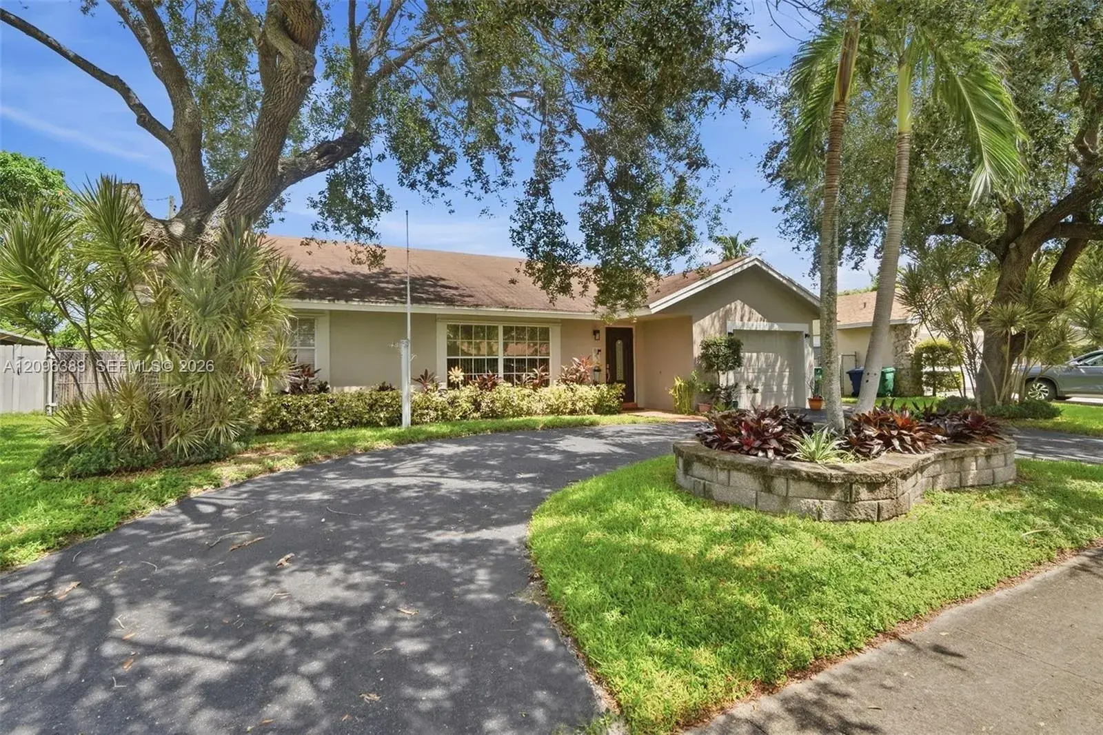3 bedroom 2 bath Residential for sale at 8421 NW 45th St, Lauderhill FL 33351