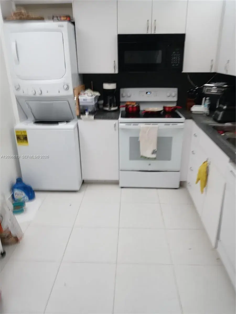 2 bedroom 2 bath Residential for sale at 210 174th St # 407, Sunny Isles Beach FL 33160