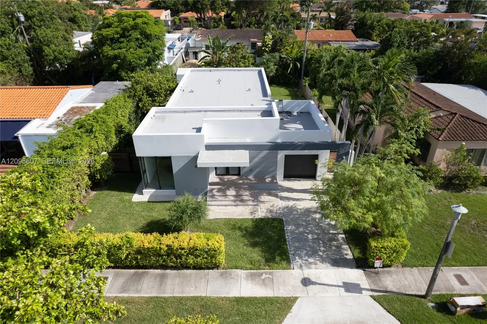 2140 SW 20th St, Miami FL 33145