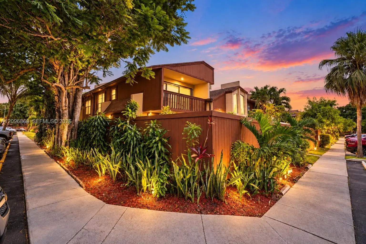 3 bedroom 2 bath Residential for sale at 7103 SW 115th Pl # B26, Miami FL 33173