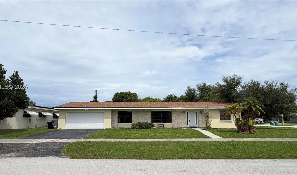 9741 SW 159th St, Miami FL 33157