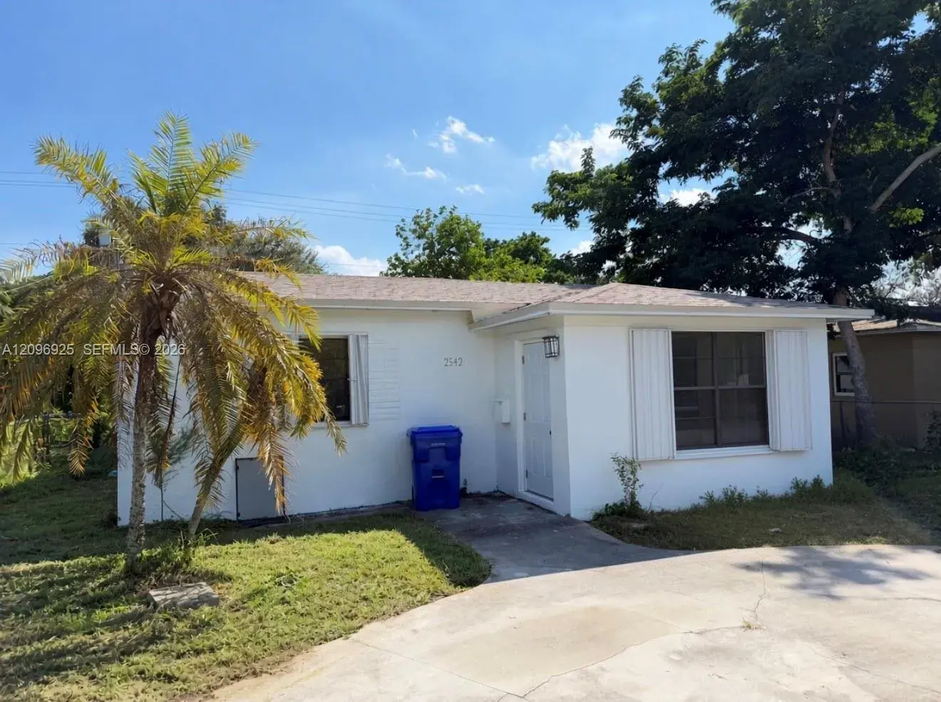 2 bedroom 2 bath Residential Lease for rent at 2542 Taft St, Hollywood FL 33020