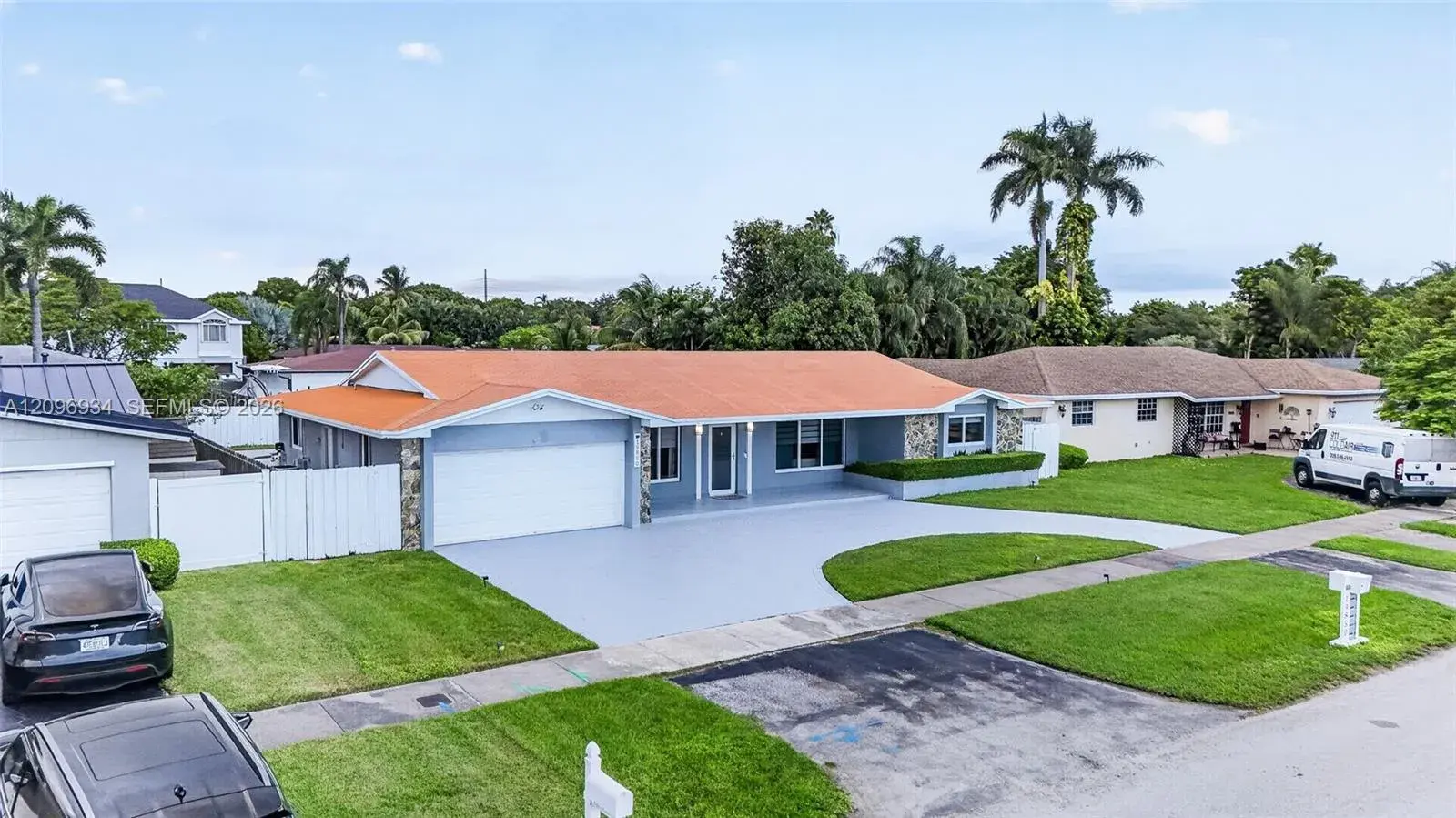 19850 SW 83rd Ave, Cutler Bay FL 33189