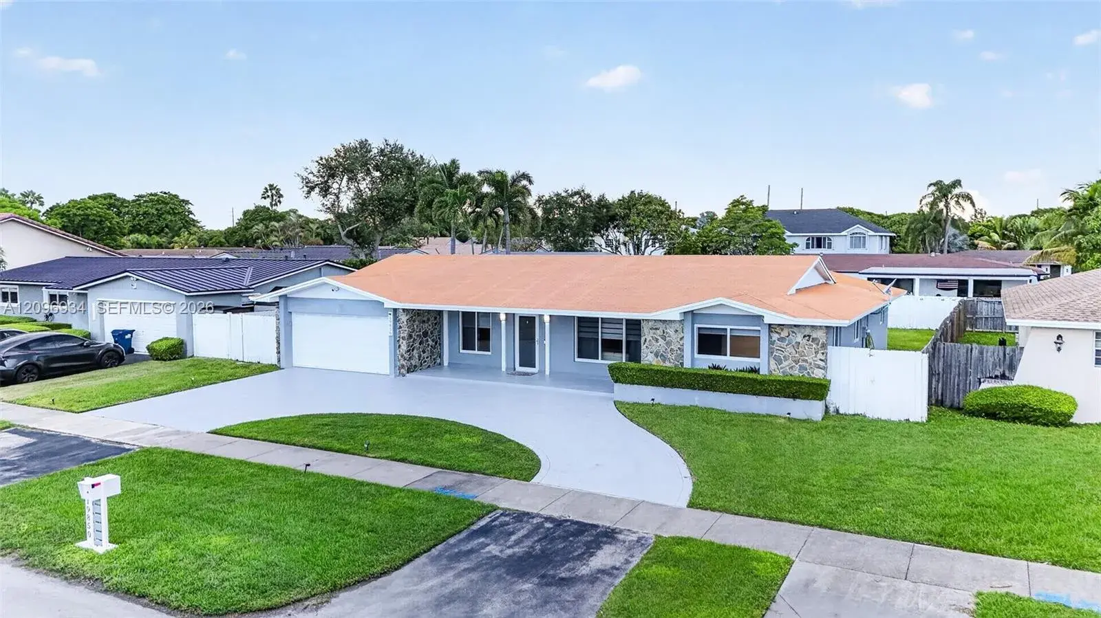 19850 SW 83rd Ave, Cutler Bay FL 33189