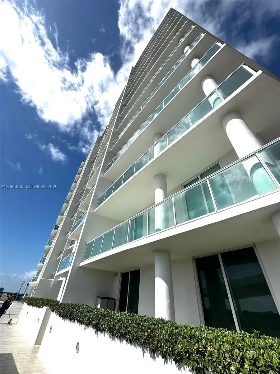 1 bedroom 1 bath Residential for sale at 2525 SW 3rd Ave # 903, Miami FL 33129