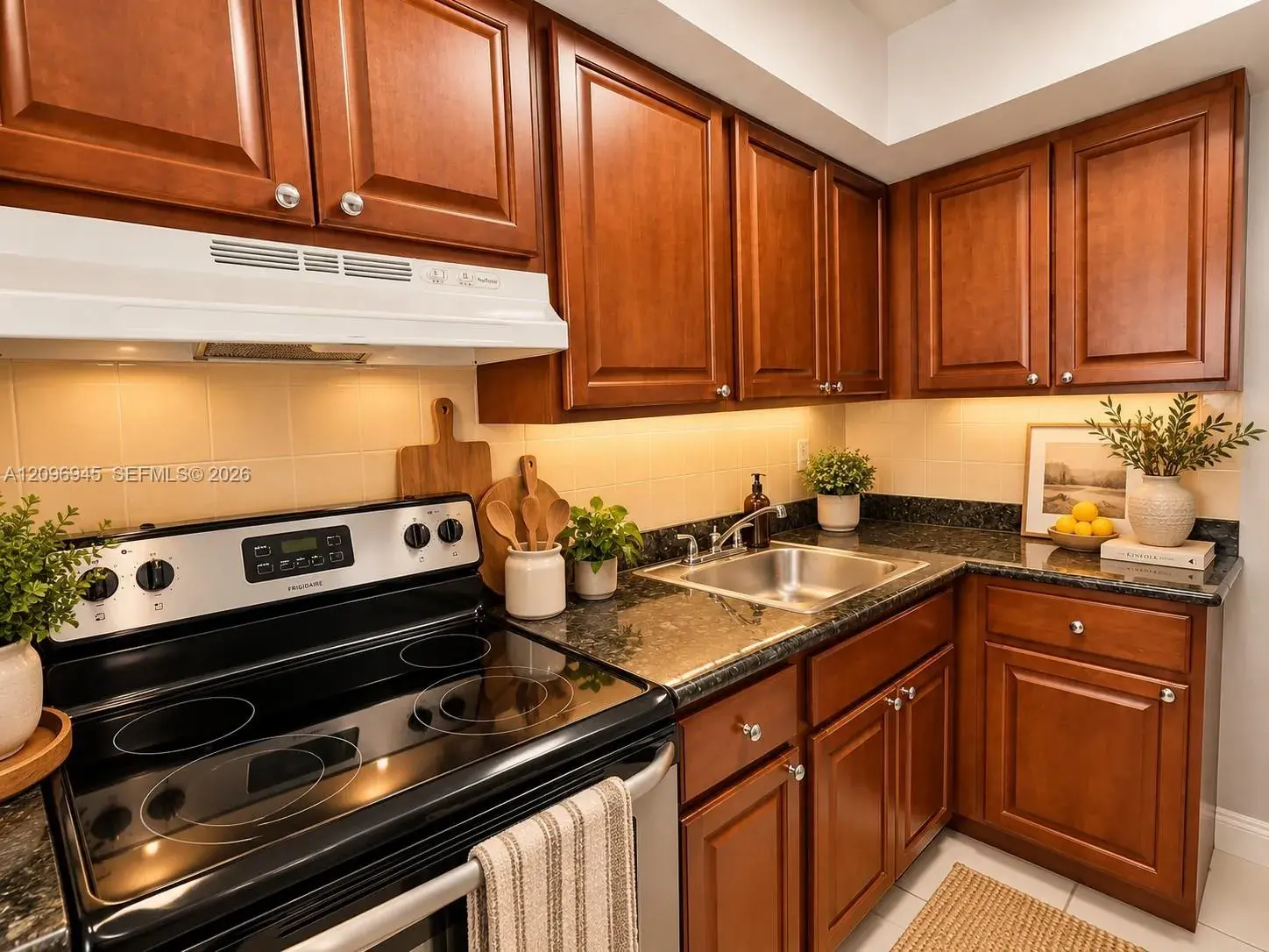 1 bedroom 1 bath Residential Lease for rent at 626 SW 14th Ave # 109, Fort Lauderdale FL 33312