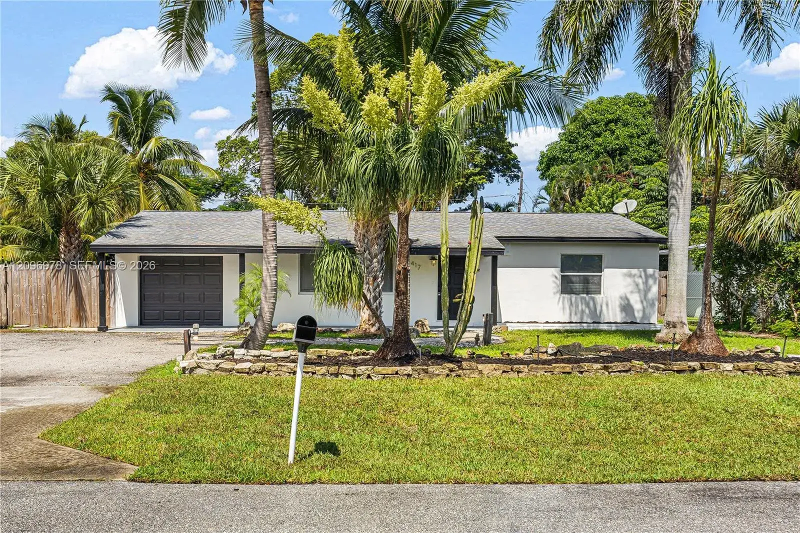 4 bedroom 3 bath Residential for sale at 417 SW 1st Ave, Boynton Beach FL 33435