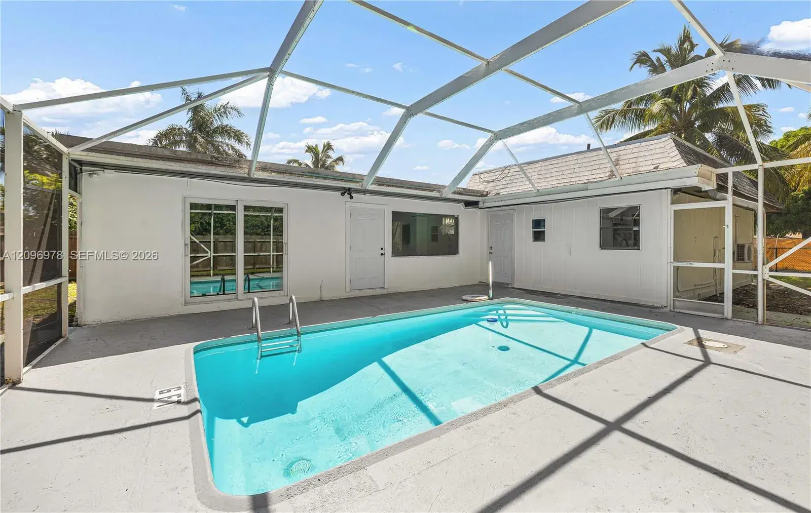 417 SW 1st Ave, Boynton Beach FL 33435