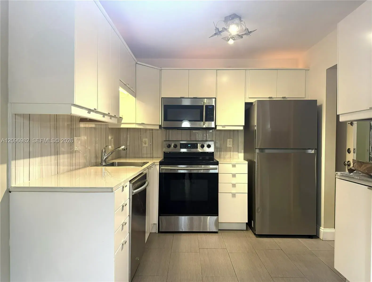 1 bedroom 1 bath Residential for sale at 257 S Cypress Rd # 416, Pompano Beach FL 33060