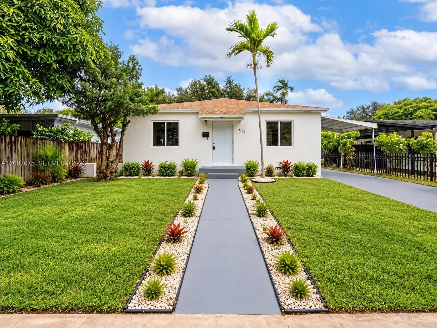 2 bedroom 1 bath Residential for sale at 511 NE 131st St, North Miami FL 33161