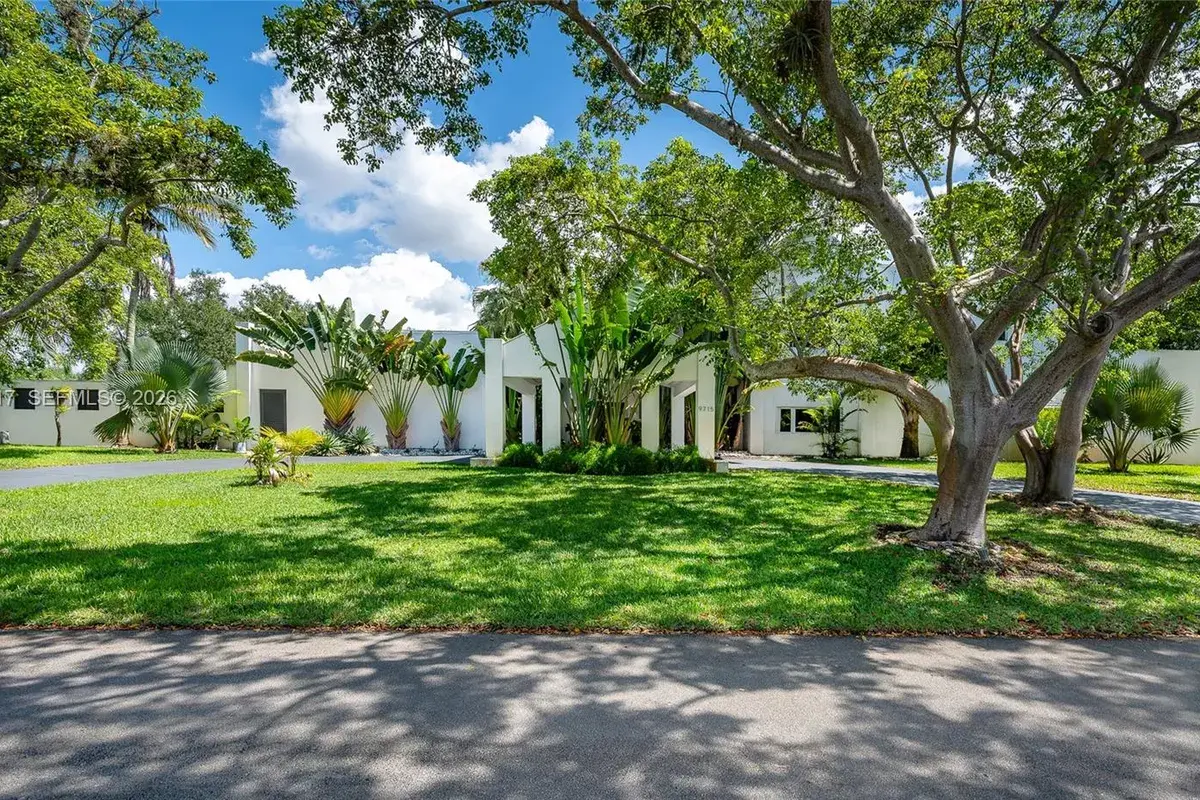 9715 SW 89th Ct, Miami FL 33176