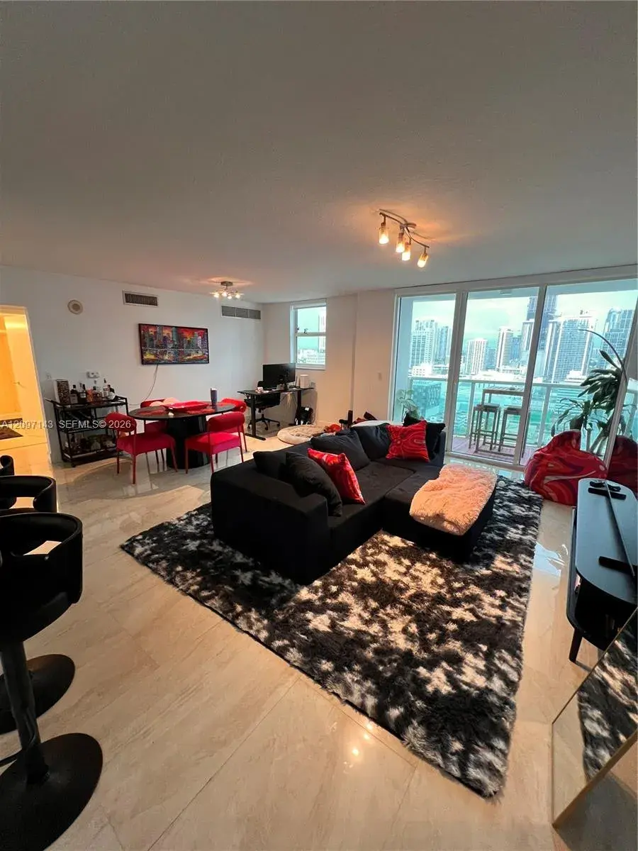 2 bedroom 2 bath Residential for sale at 31 SE 5th Street # 2801, Miami FL 33131