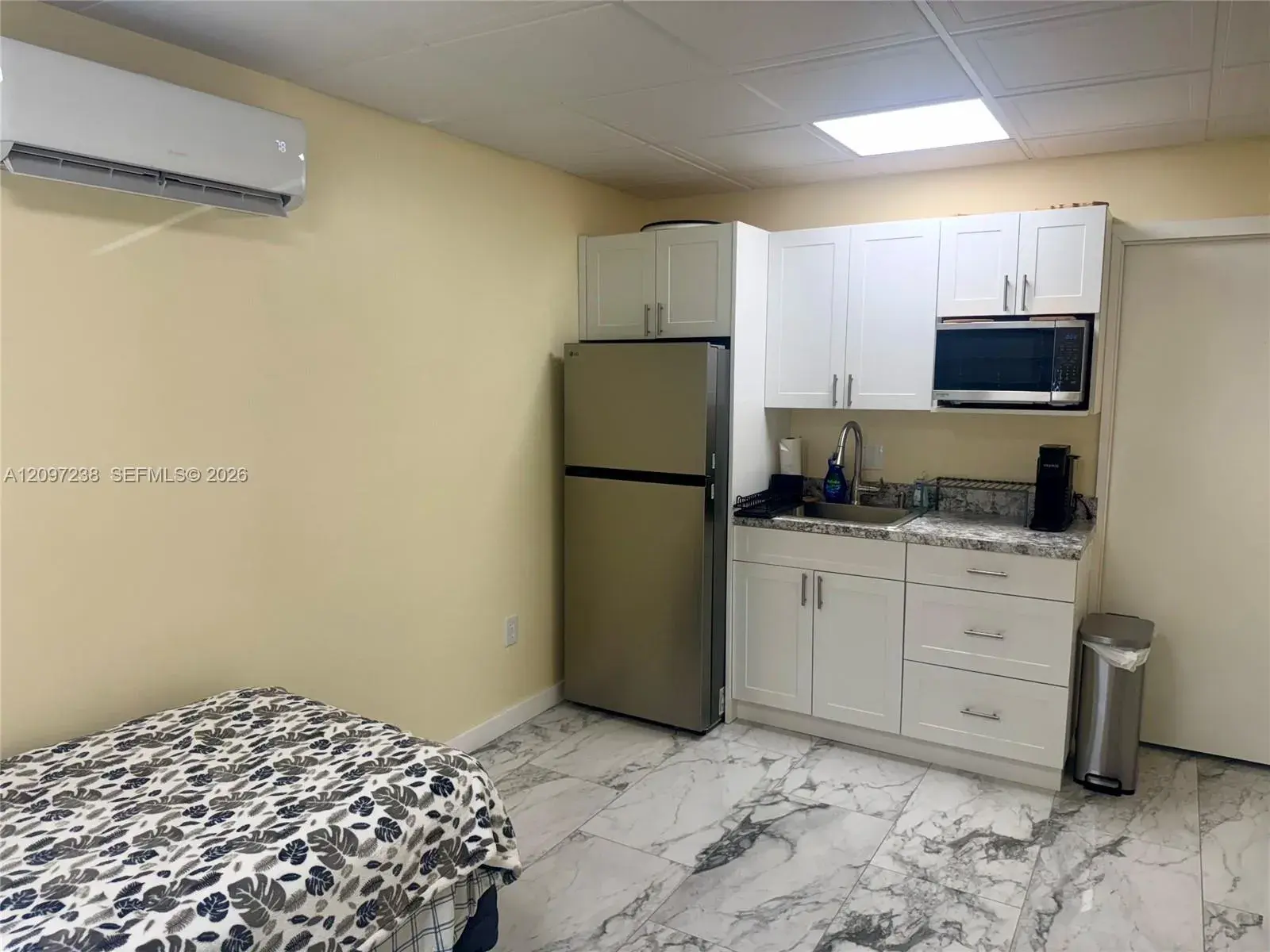 1 bath Residential Lease for rent at 1747 Adams St Rear, Hollywood FL 33020