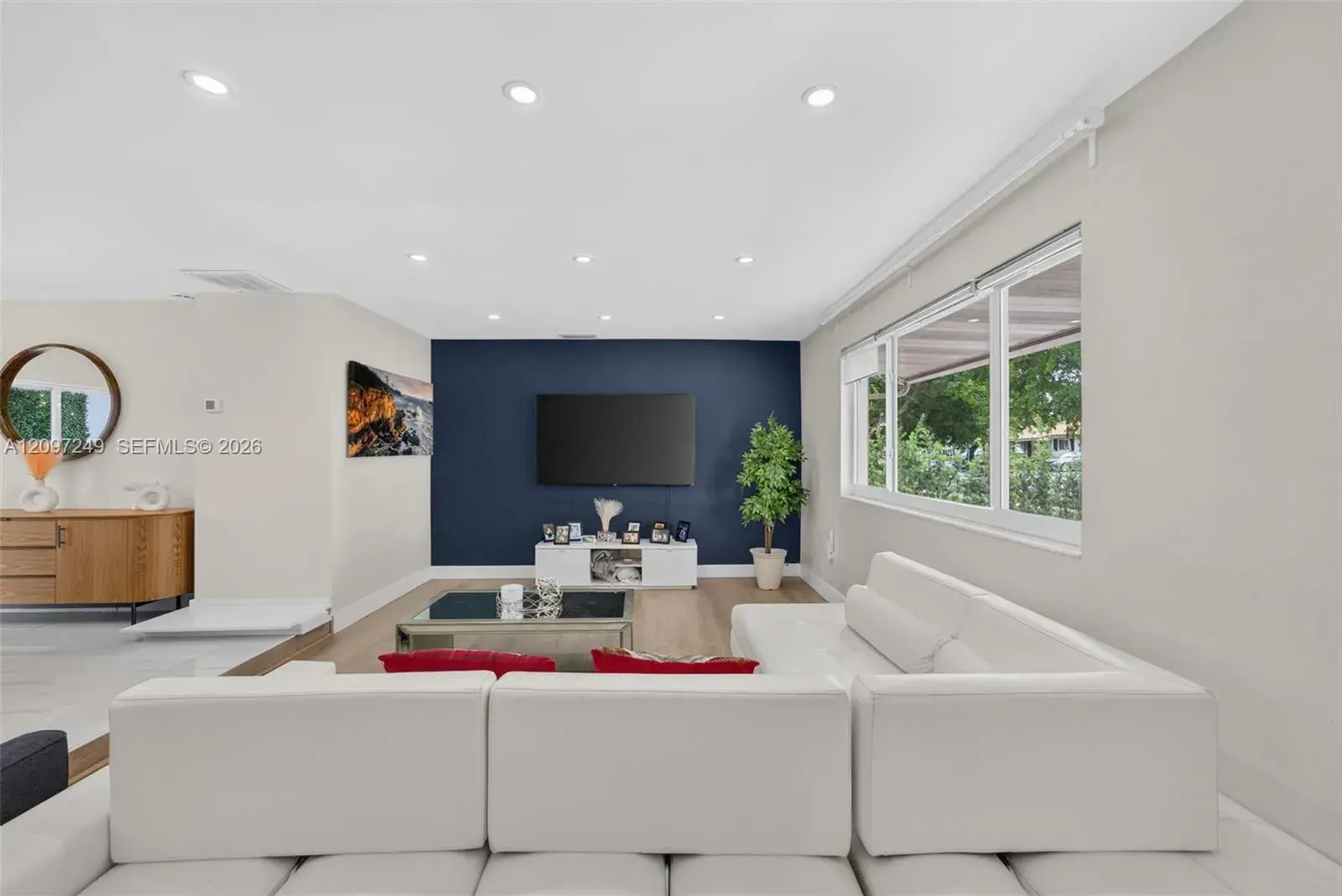 2700 SW 96th Ave, Miami FL 33165