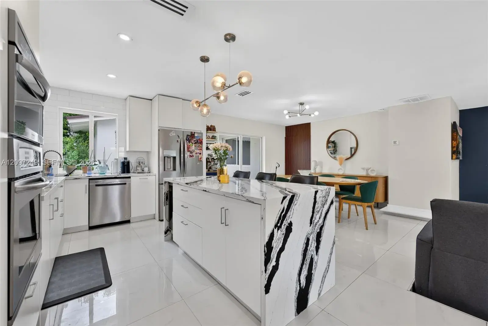 2700 SW 96th Ave, Miami FL 33165