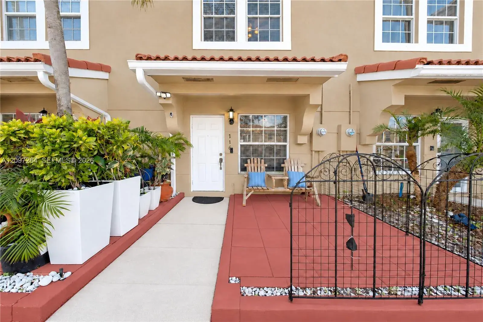 2 bedroom 2 bath Residential for sale at 716 SW 122nd Ave, Pembroke Pines FL 33025