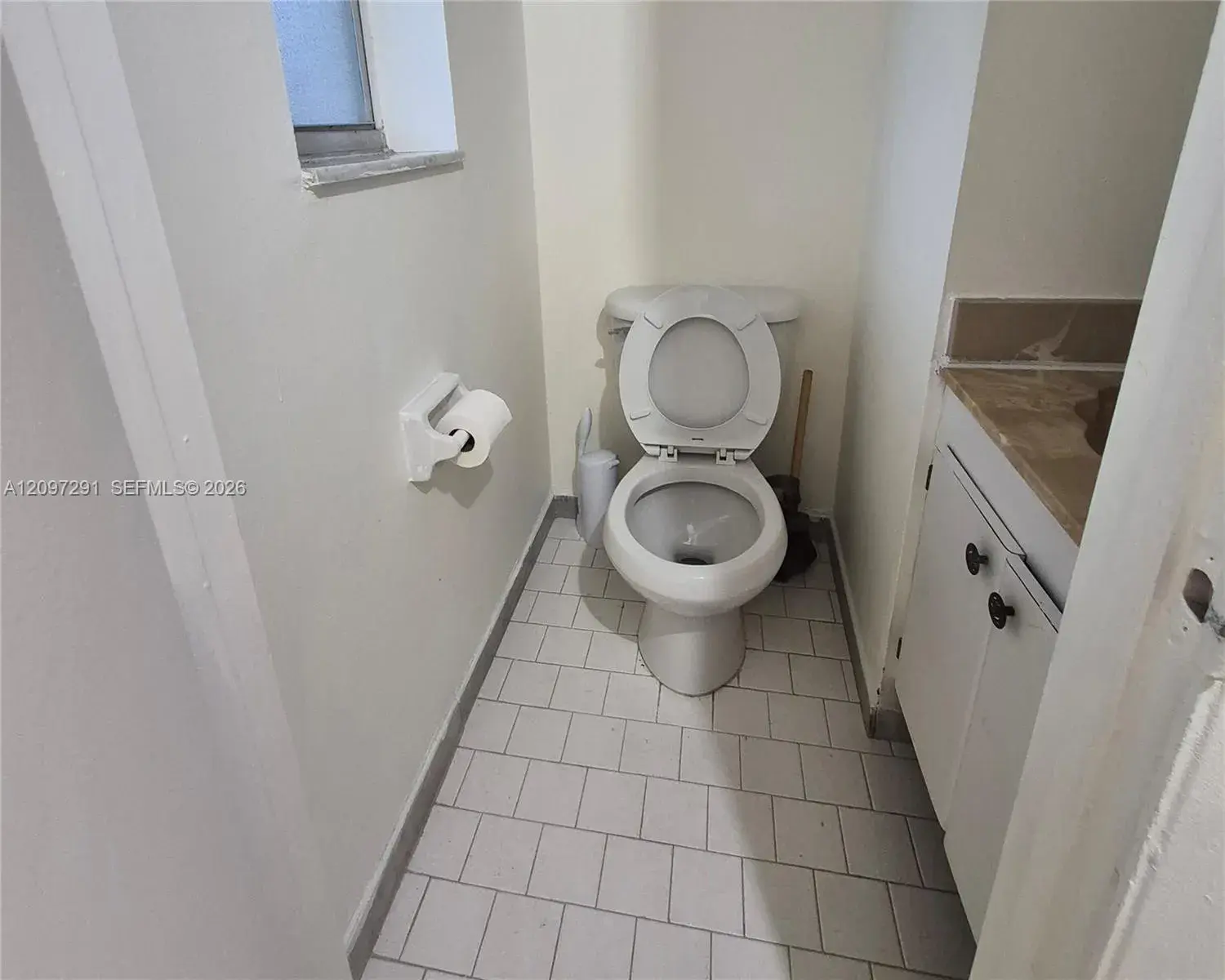 8000 Fairview Dr # 107, Tamarac FL 33321
