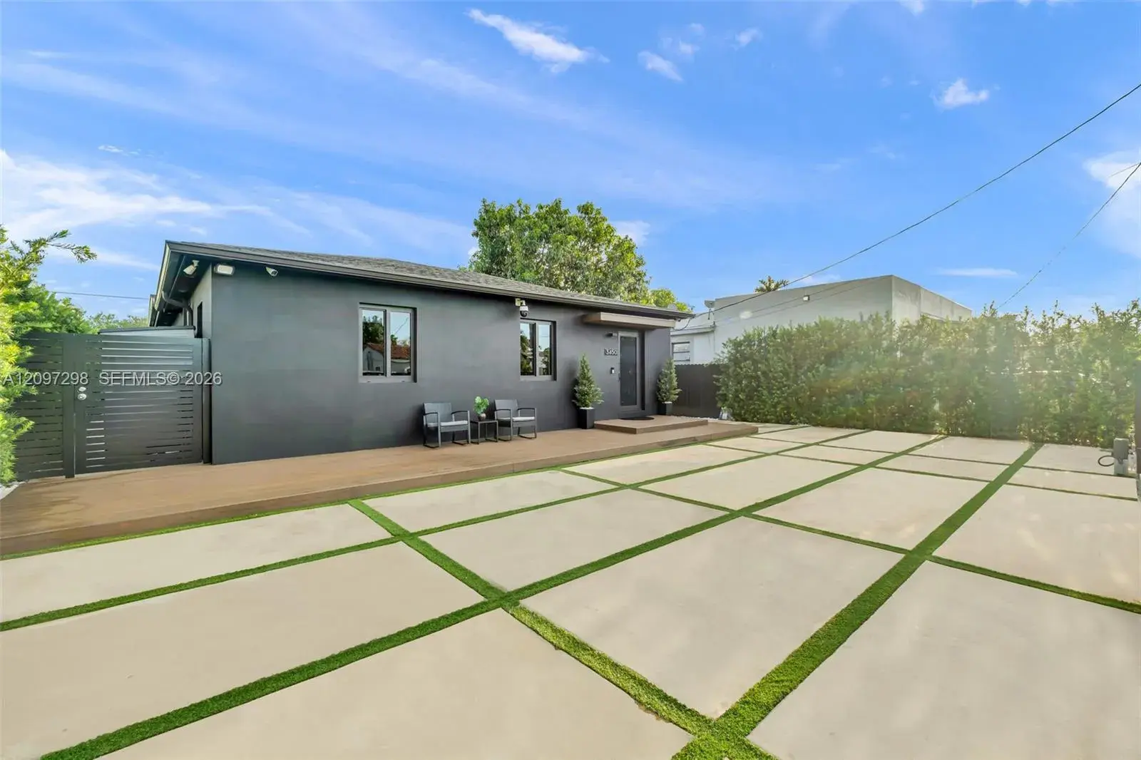 3450 NW 16th St, Miami FL 33125
