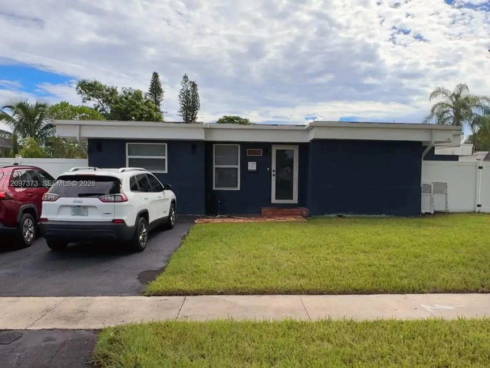 4 bedroom 3 bath Residential for sale at 7904 NW 66th Ter, Tamarac FL 33321