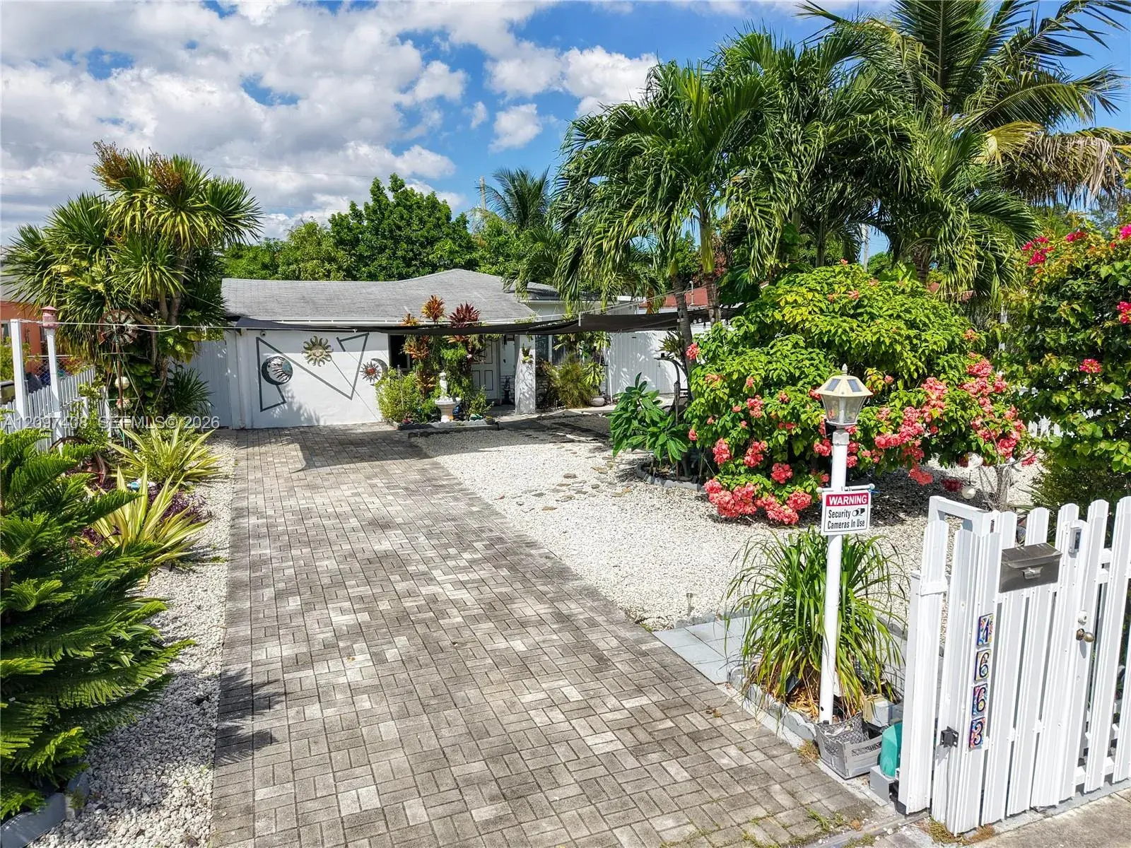 3 bedroom 1 bath Residential for sale at 1663 NE 176th St, North Miami Beach FL 33162