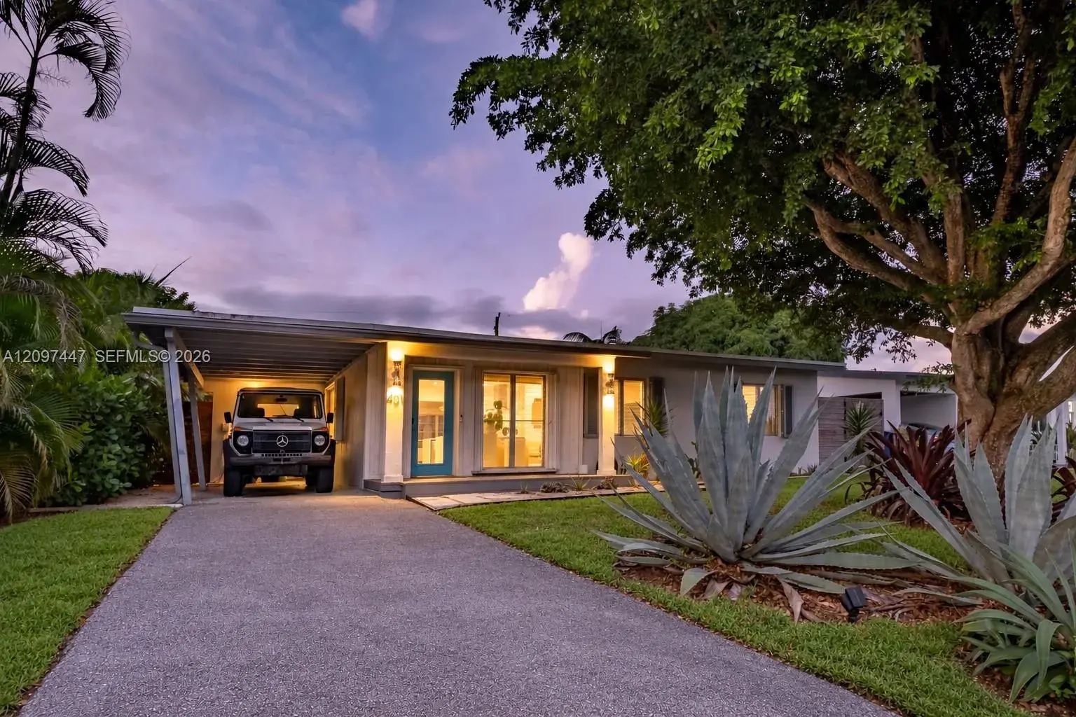3 bedroom 2 bath Residential for sale at 401 NW 28th Ct, Wilton Manors FL 33311