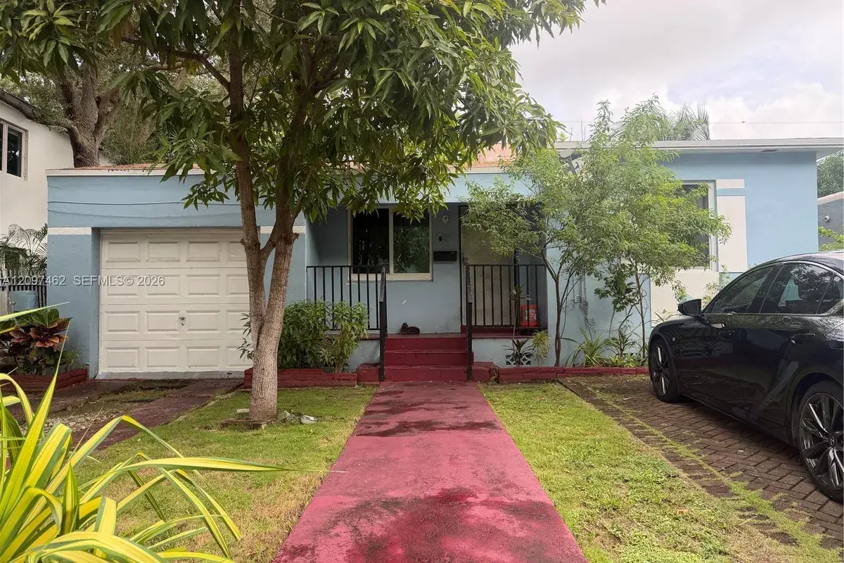 21 NE 50th St, Miami FL 33137
