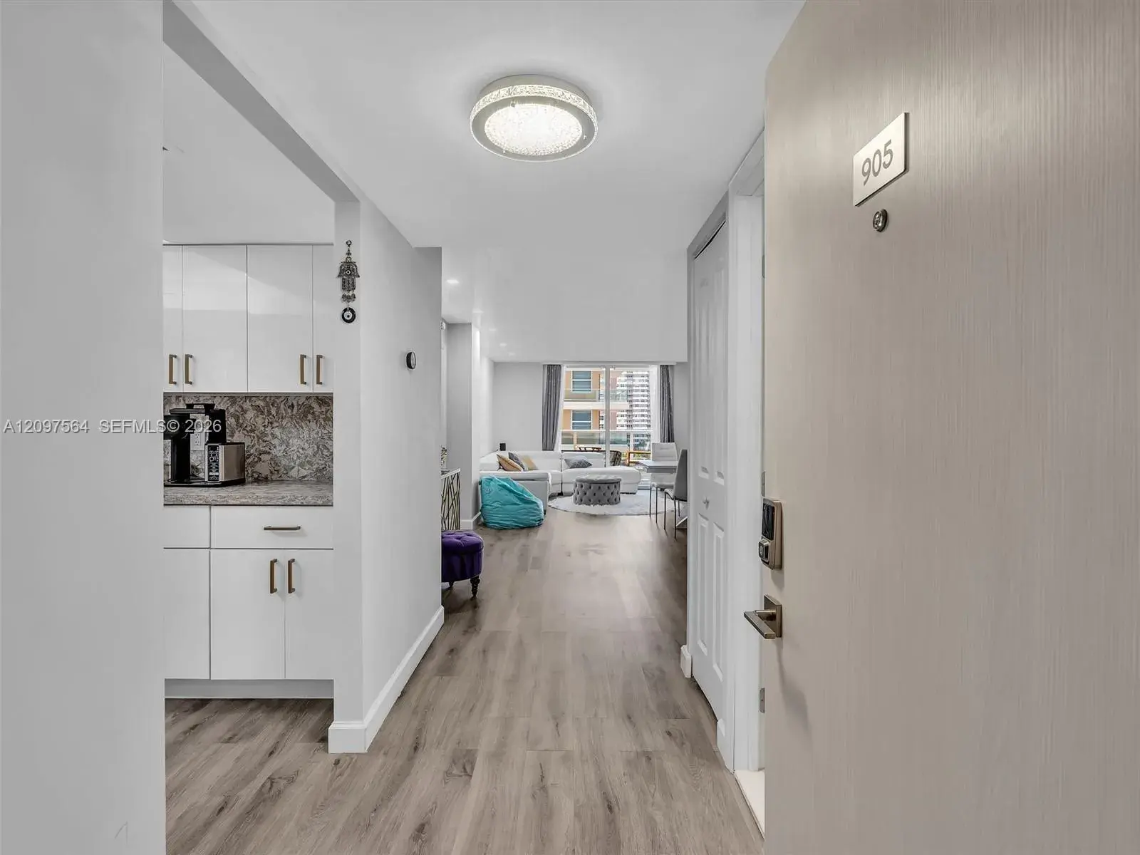 1904 S Ocean Dr # 905, Hallandale Beach FL 33009