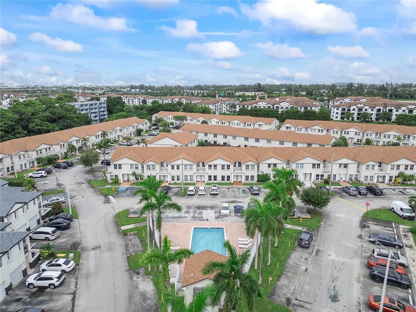 3 bedroom 2 bath Residential for sale at 9187 Fontainebleau Blvd # 407, Miami FL 33172