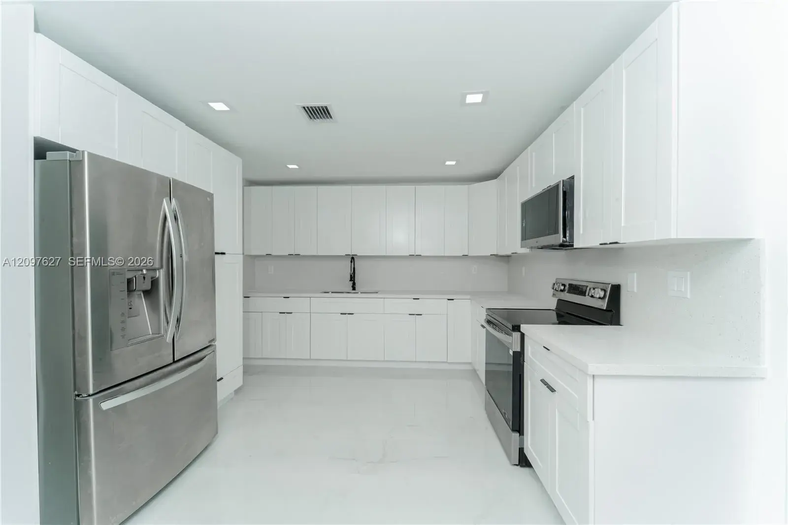 5 bedroom 4 bath Residential for sale at 760 NW 6th St, Florida City FL 33034