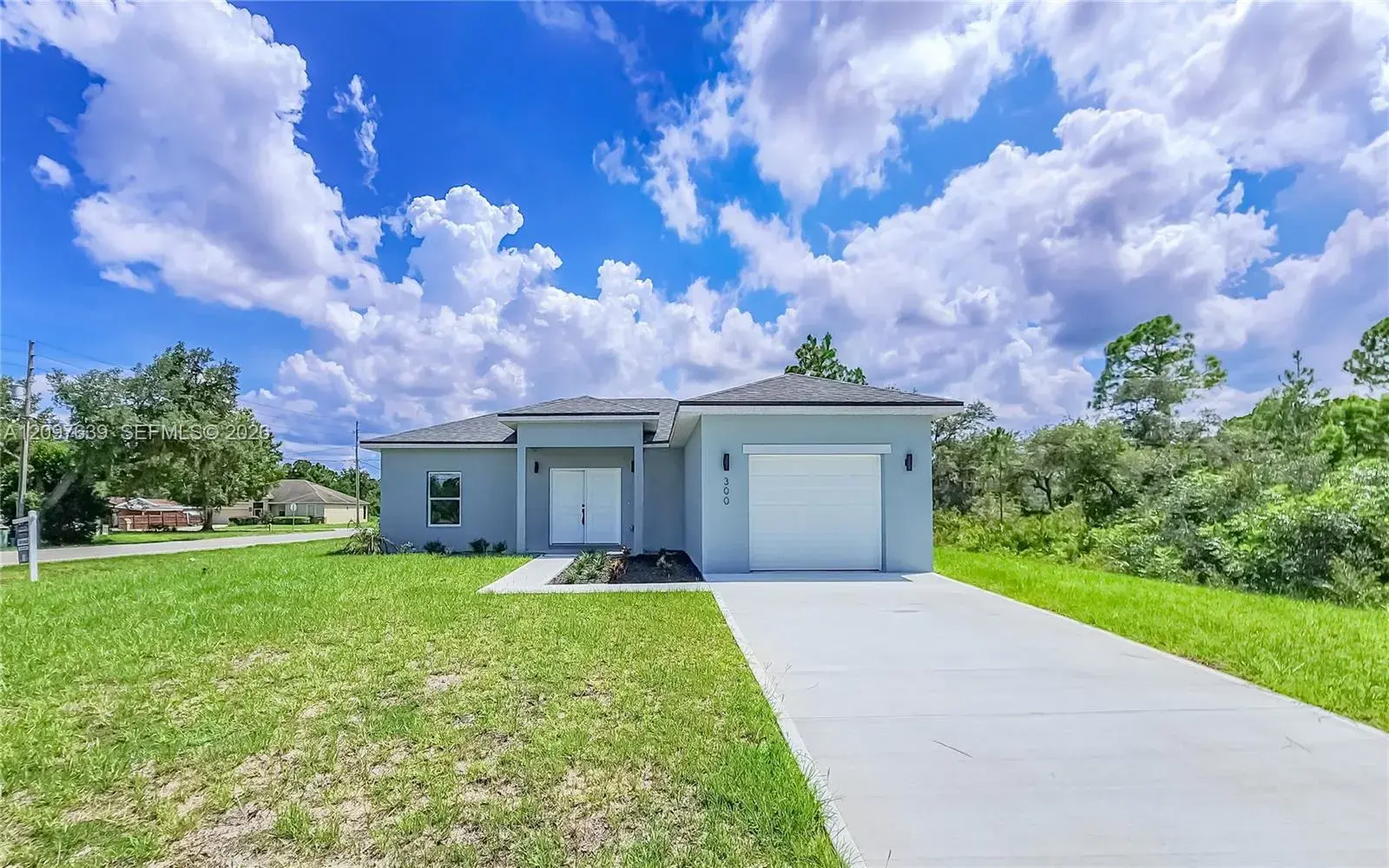 3 bedroom 2 bath Residential for sale at 300 Caspian Tern Ave, Sebring FL 33870