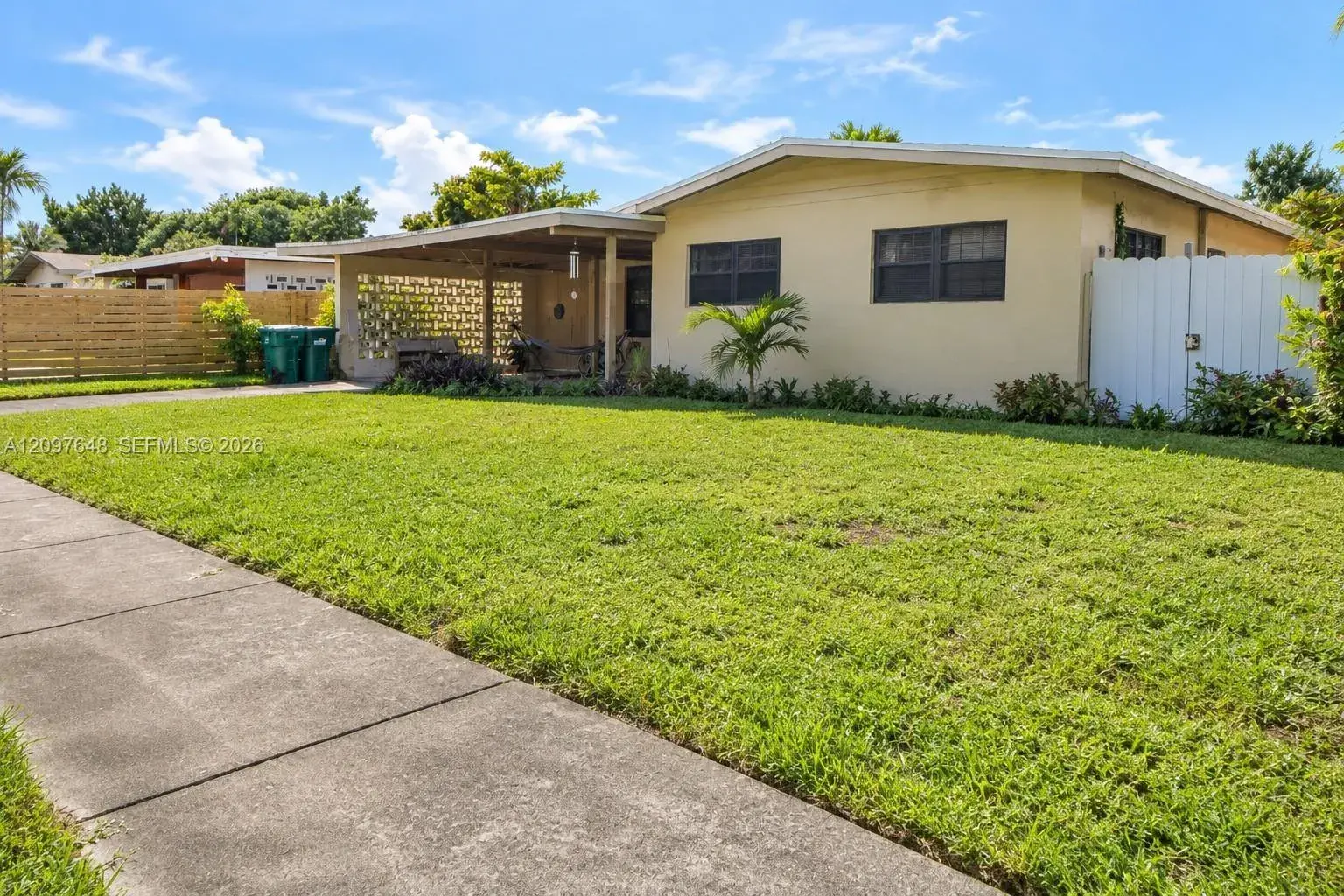 3 bedroom 2 bath Residential for sale at 1140 NE 110th Ter, Miami FL 33161