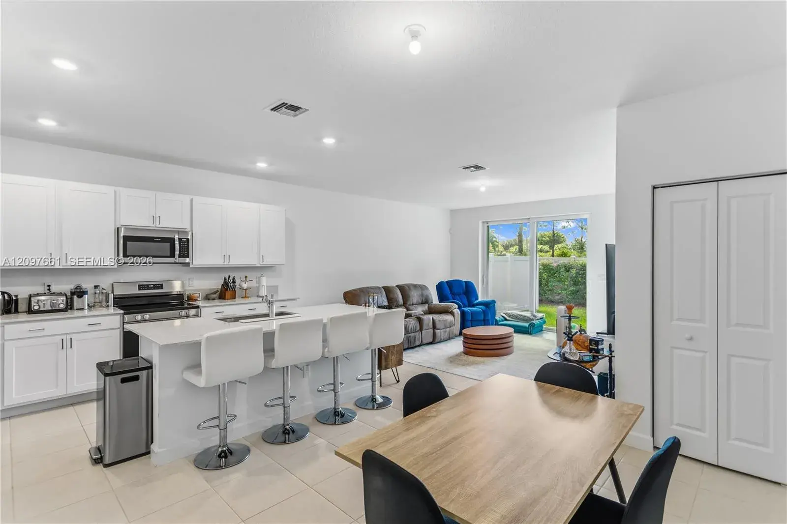 4662 Meyerson Pl, Lake Worth FL 33463