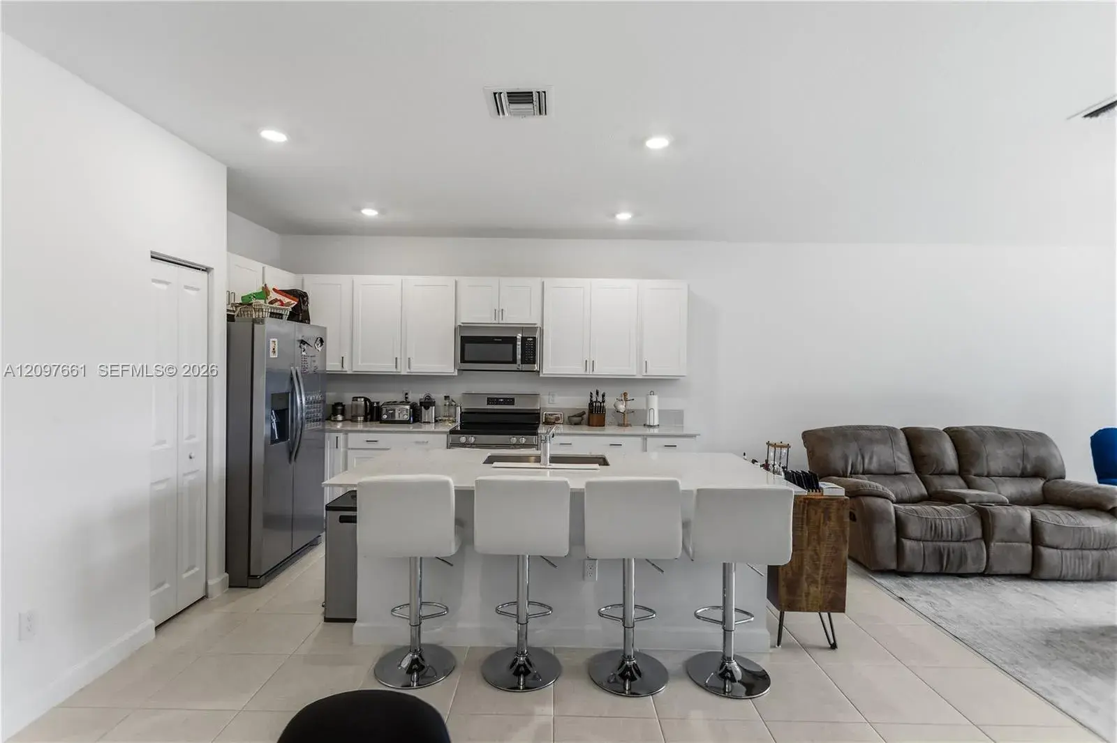 4662 Meyerson Pl, Lake Worth FL 33463