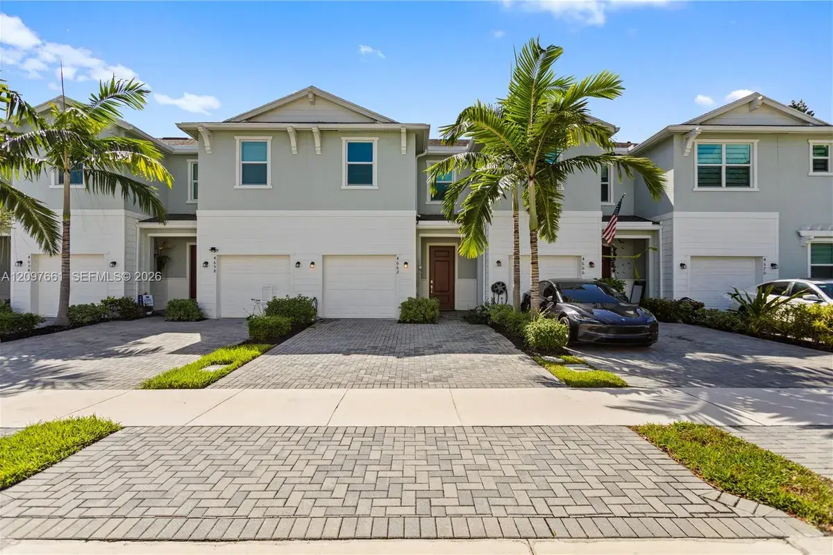4662 Meyerson Pl, Lake Worth FL 33463